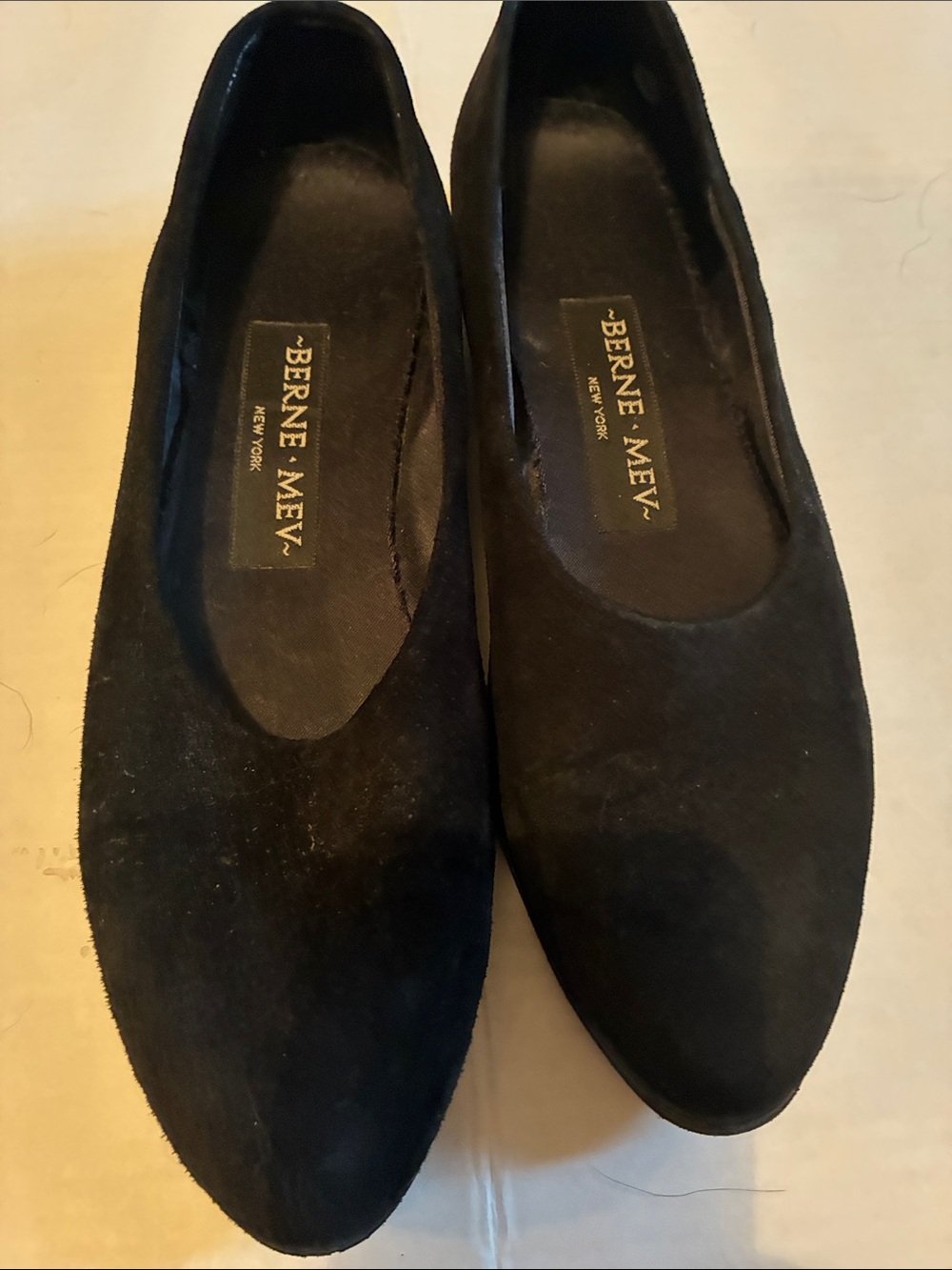 bernie mev. Black Suede Pointed-Toe Ballet FlatsSize 8.5
